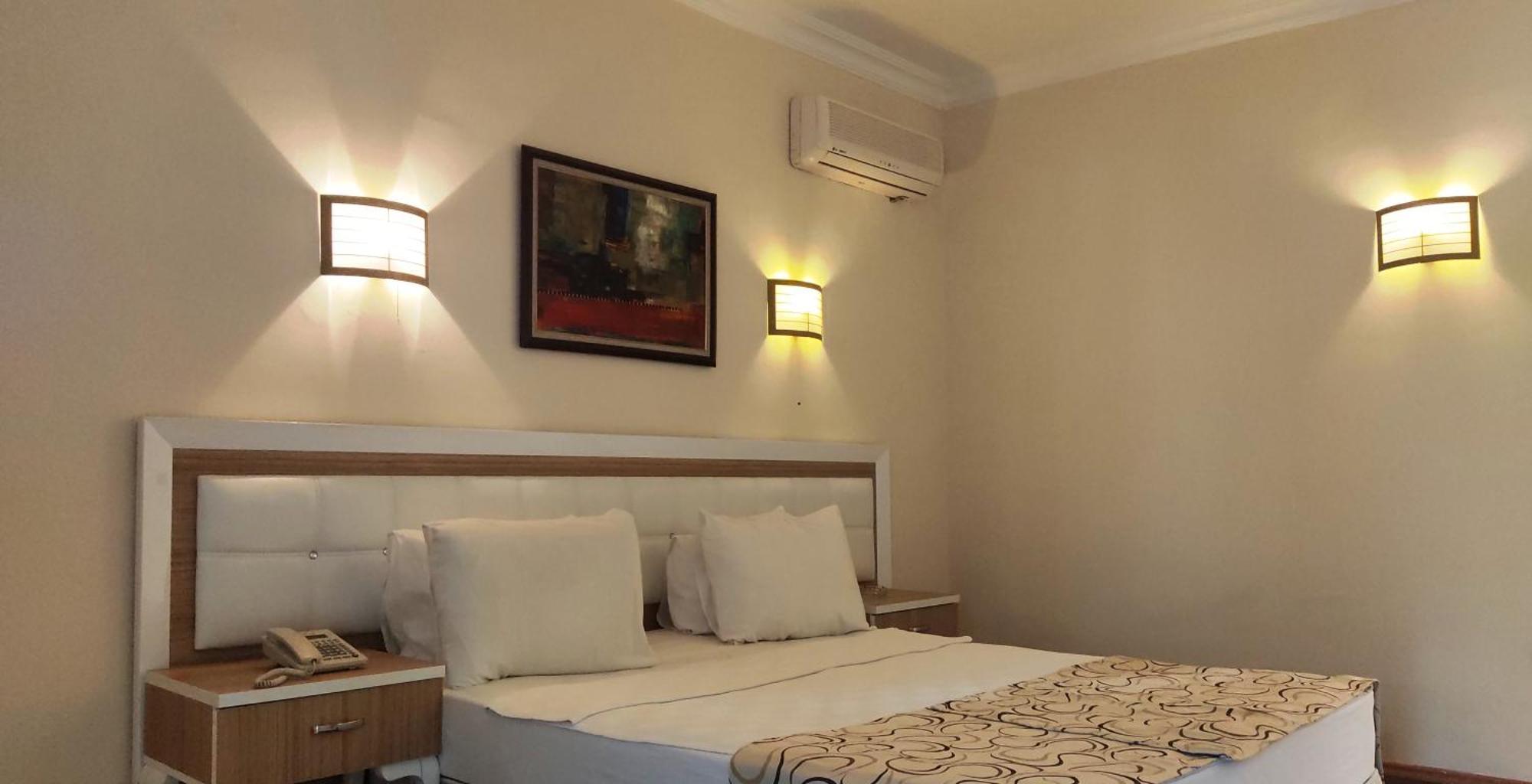 בודרום Phoenix Sun Hotel מראה חיצוני תמונה