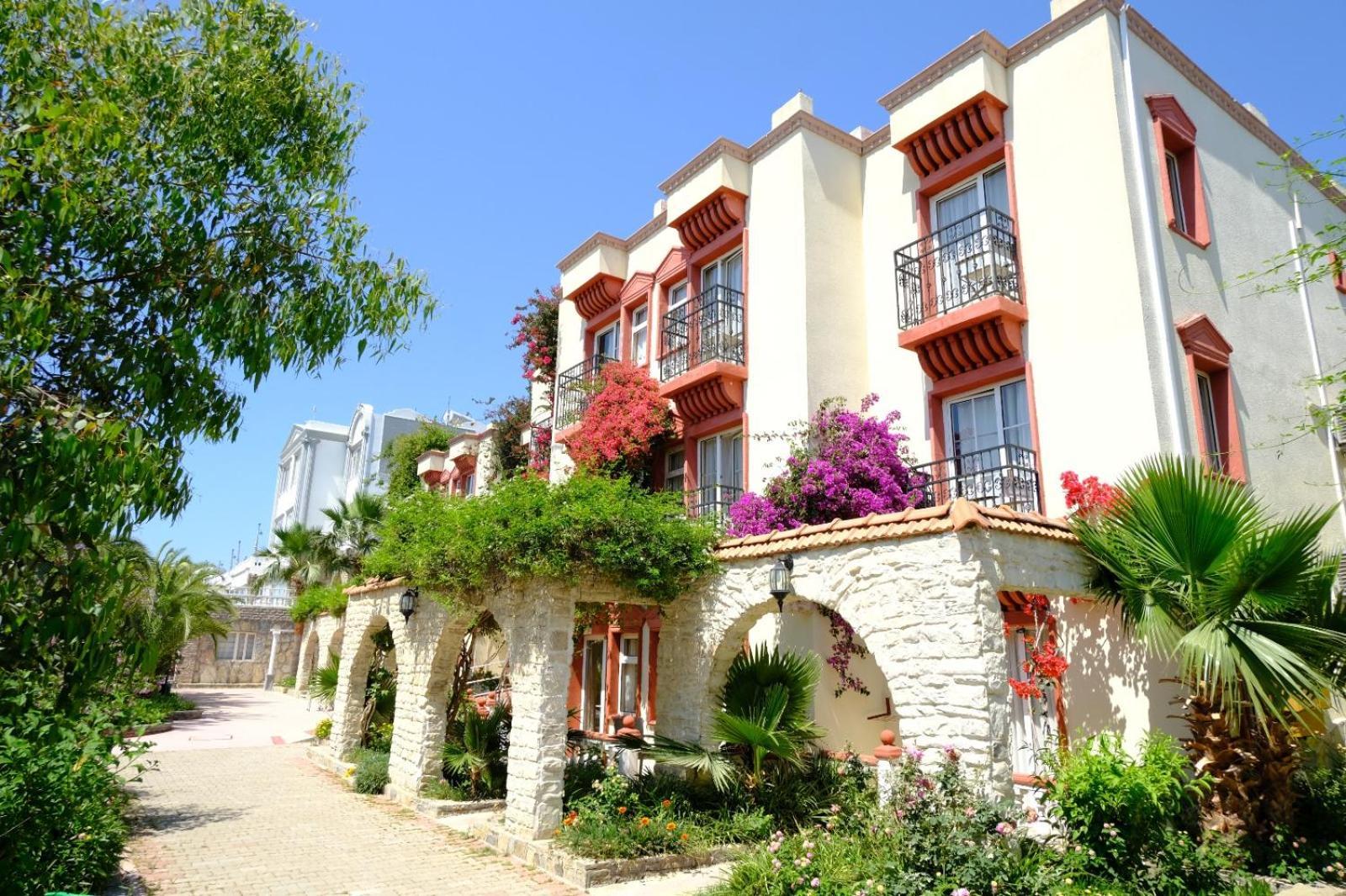 בודרום Phoenix Sun Hotel מראה חיצוני תמונה