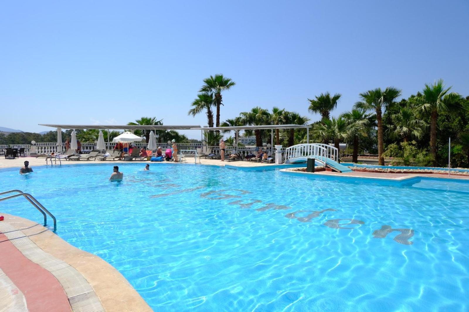 בודרום Phoenix Sun Hotel מראה חיצוני תמונה